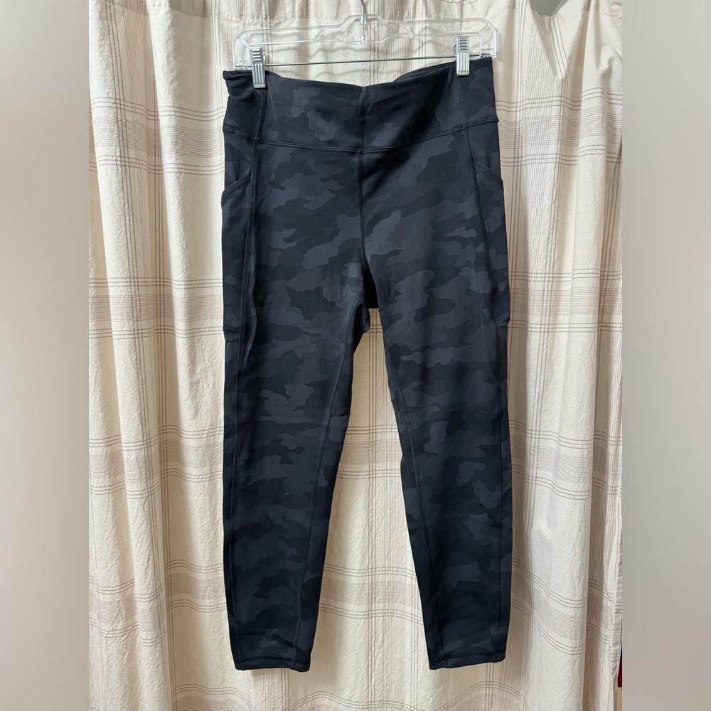 Lululemon Invigorate Camo leggings sz 12